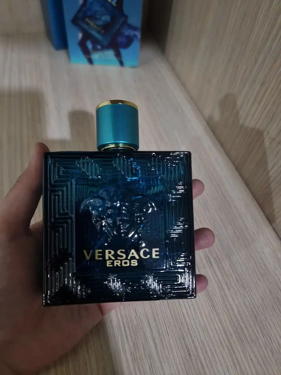 Erkaklar uchun xushbo'ylangan suv Eros, 100 мл