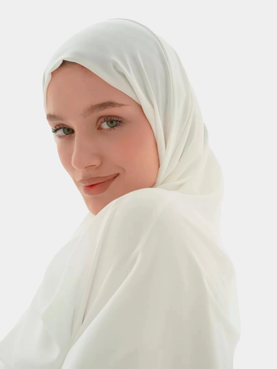 Ayollar sharfi va ro'moli, shifonli, hijob, haj va umra uchun mos
