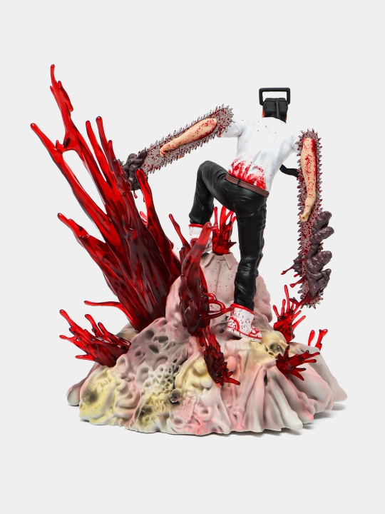 Figuracha "Chelovek-benzopila" animedan