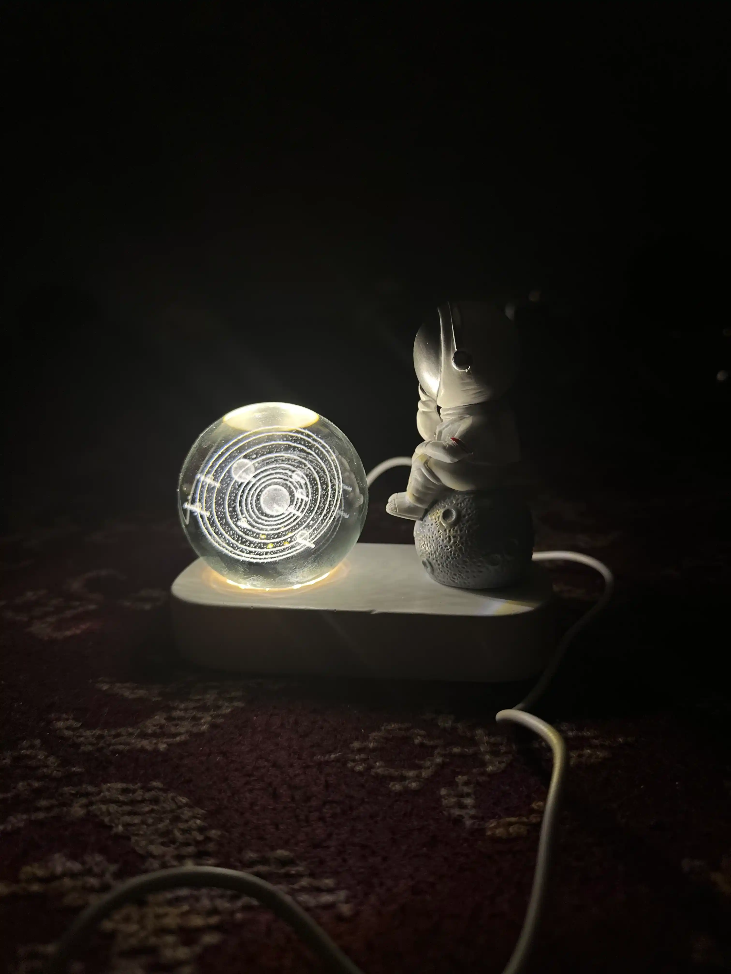 Ночник Космонавт и хрустальный шар, USB