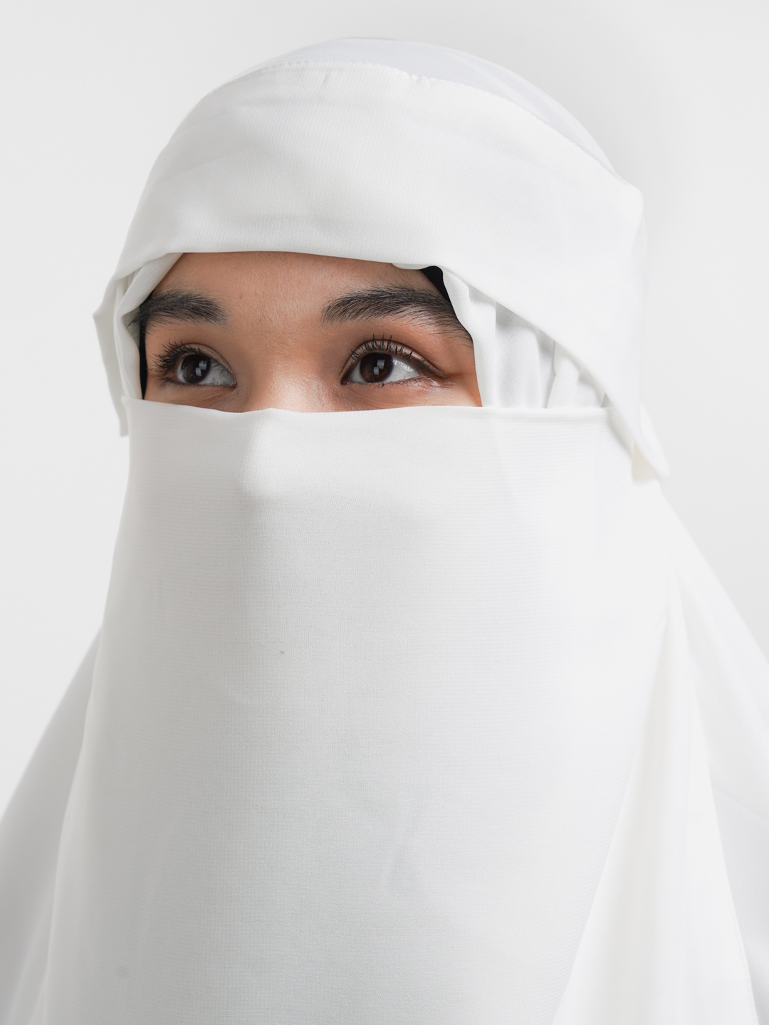 Dadam qizining jinsiy aloqa videosidan foydalangan