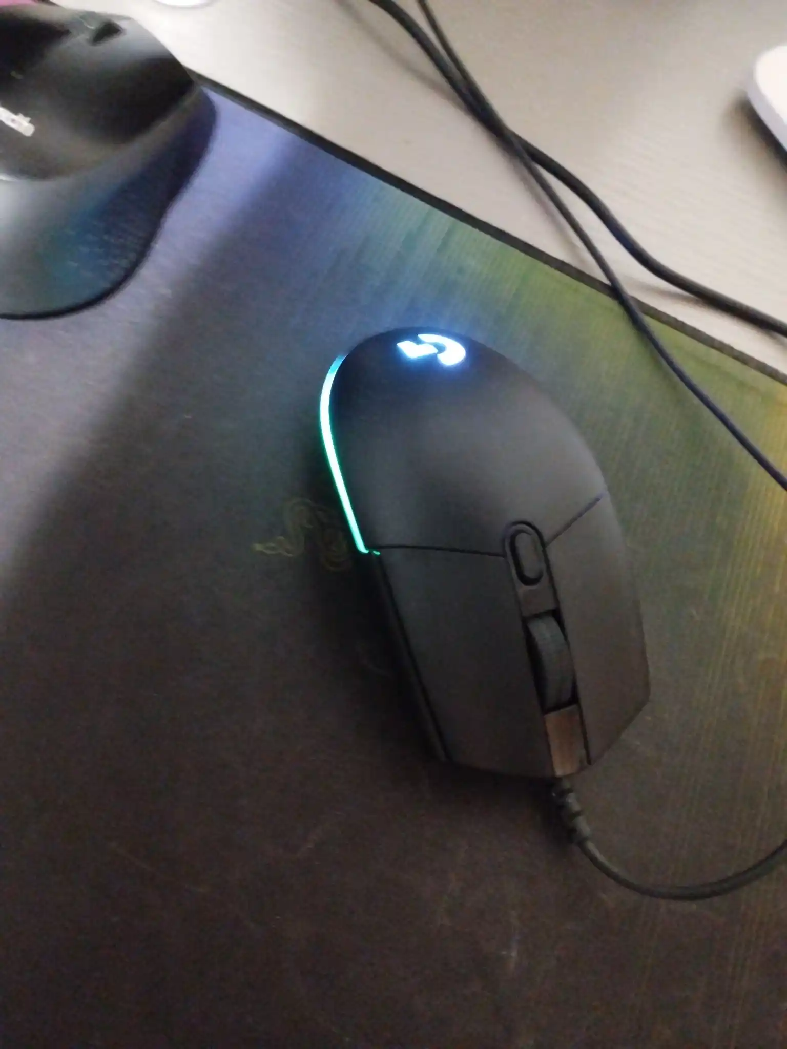 Игровая мышь Logitech G102 Lightsync, оптическая, проводная, USB