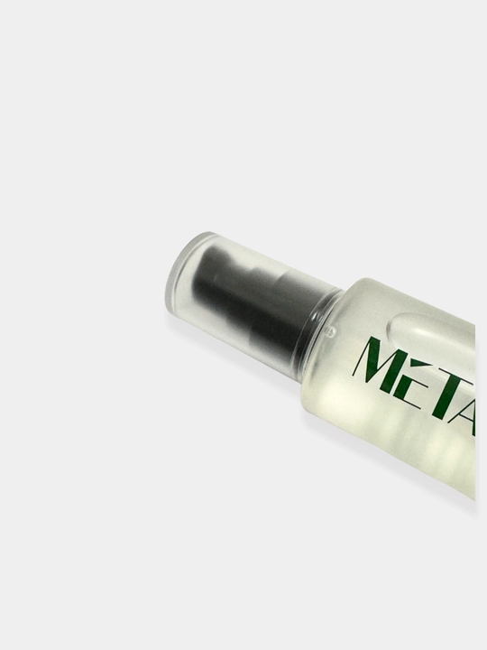 Yuz terisini yoshartiruvchi, qarishga qarshi zardob Vegan Mucin 2x Glow Boost Serum,100 ml