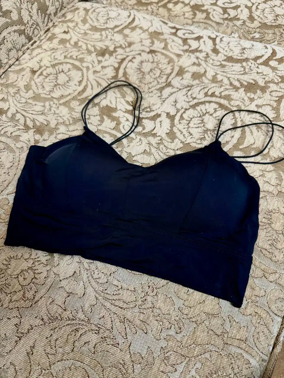 Ayollar uchun oddiy top, qisqa top, qizlar uchun top, krujkali top, mayka