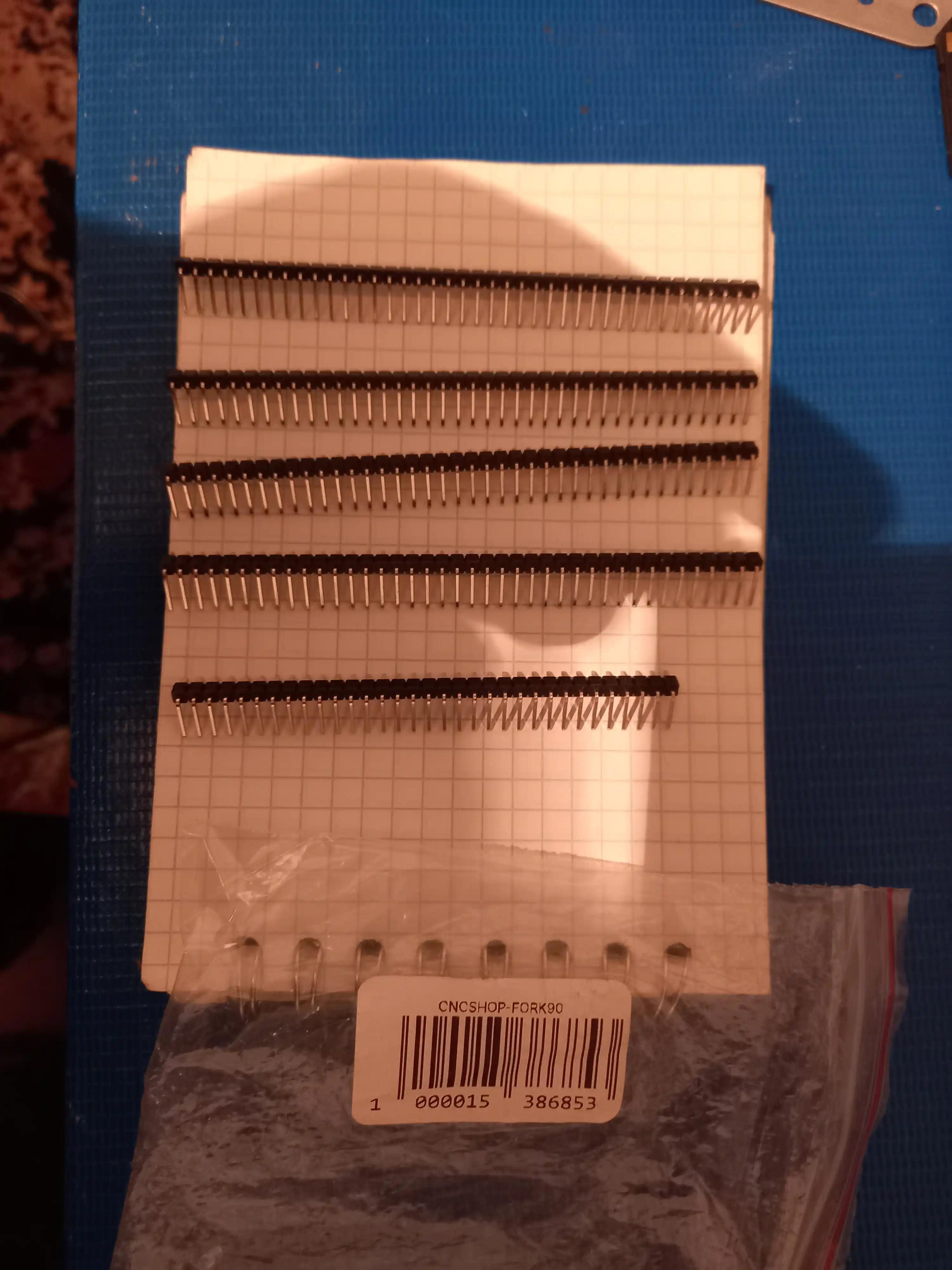 2.54 mm, bitta qatorli pinli ulagich, 90 daraja, 40 aloqalar, 5 dona