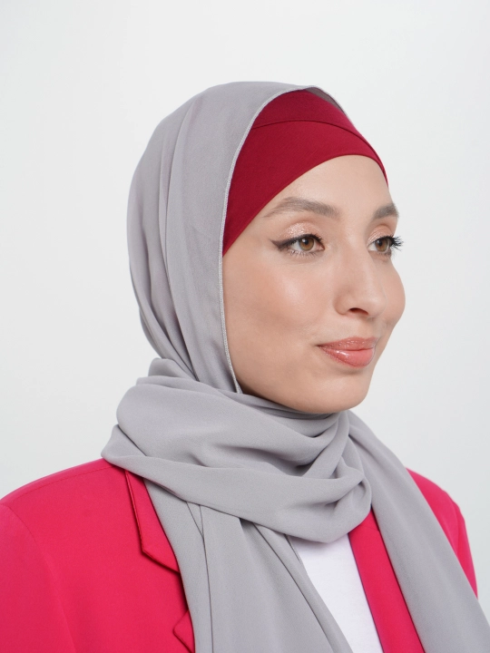 Bir tusli ayollar ro‘molchasi, sharf, palantin