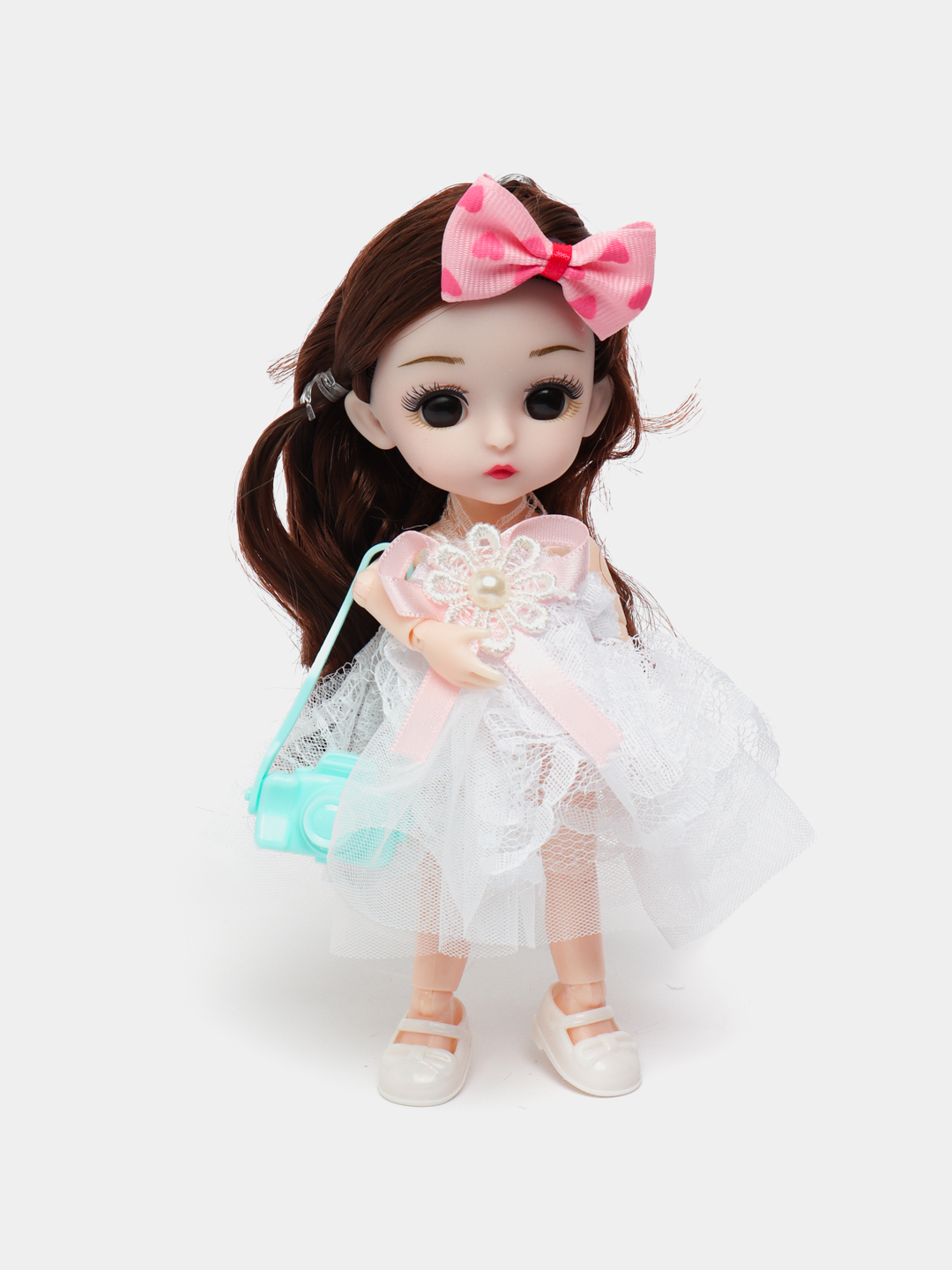 Yalangoch qizlar atrofida yugurish