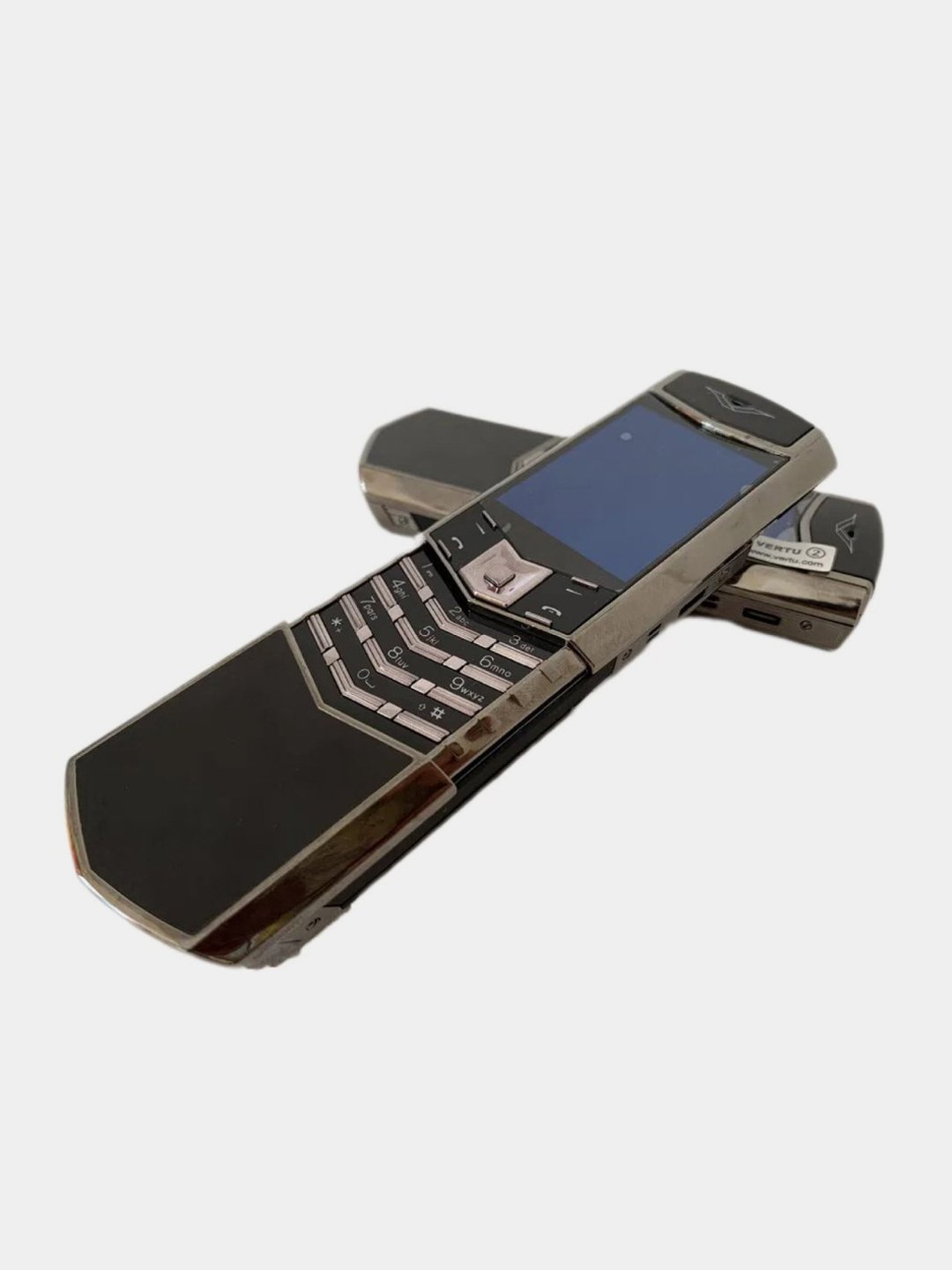 Кнопочный телефон Vertu Slider GSM купить по низким ценам в  интернет-магазине Uzum (966936)