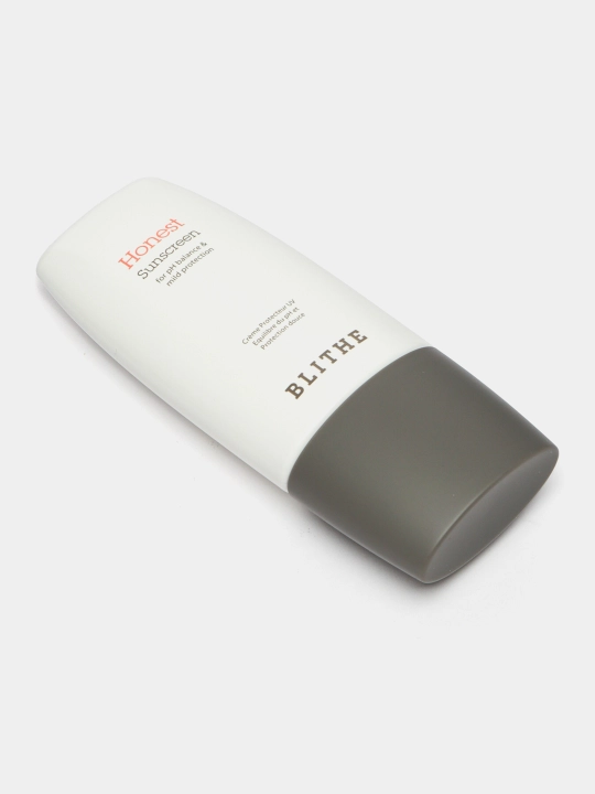 Quyoshdan himoya qiluvchi krem Blithe Honest SPF 50 + PA + ++ +