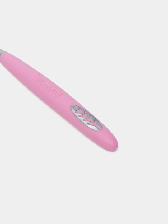 Tish cho'tkasi Biomed Sensitive Ultra Pink Salt Soft