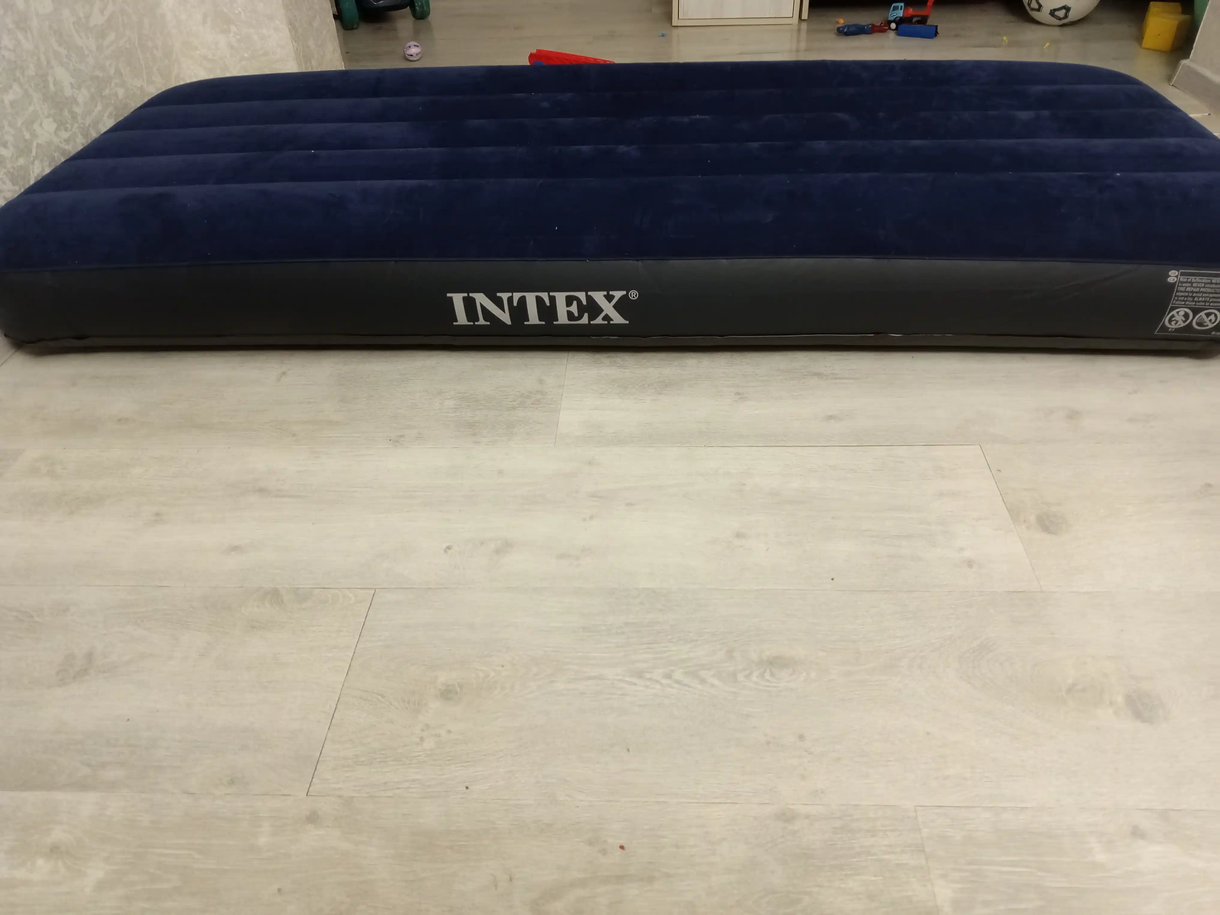 Надувной матрас для сна Intex, разные размеры, с мягкой поверхностью
