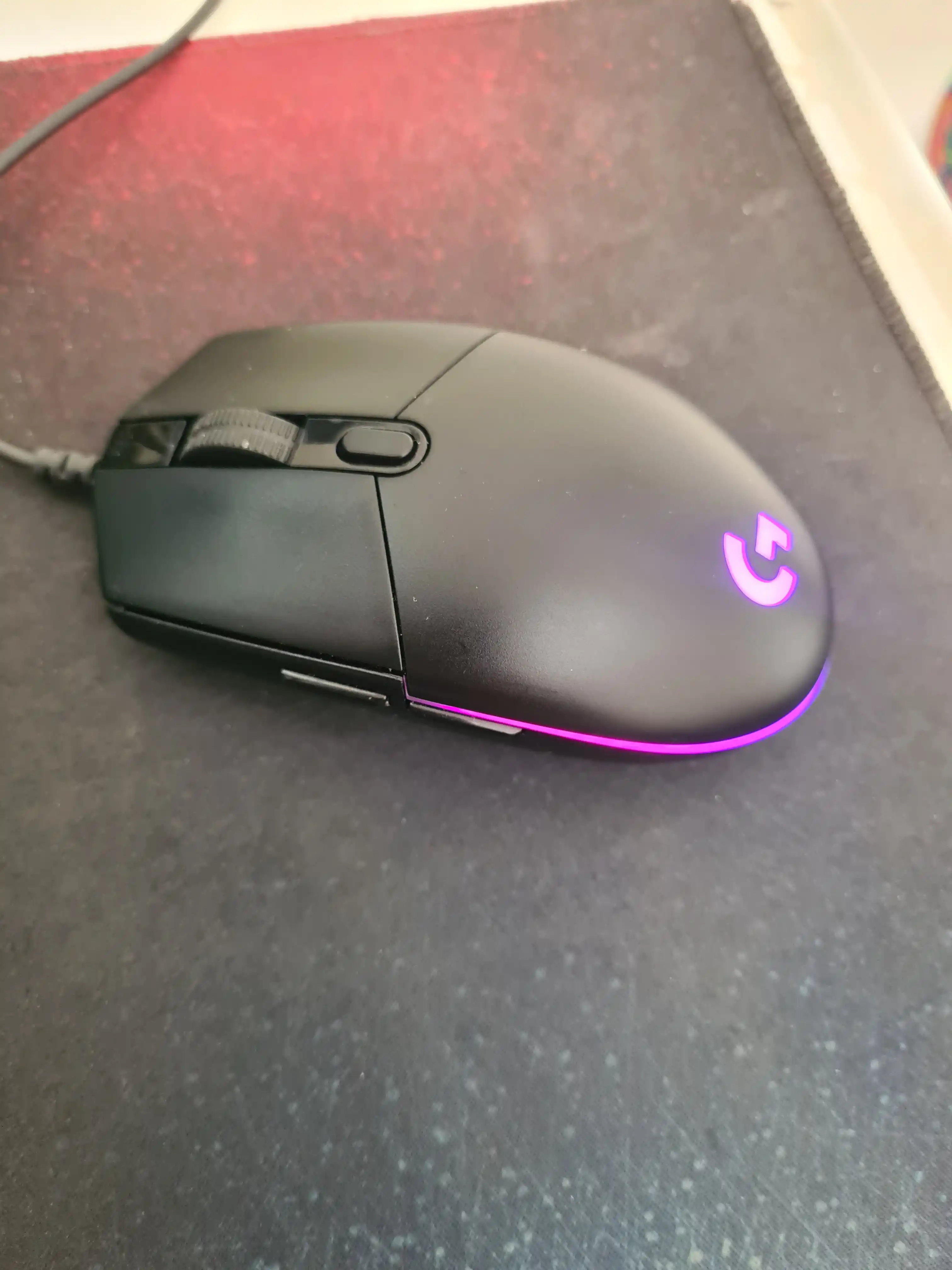 Simli sichqoncha Logitech G102 Lightsync RGB. DPI 8000
