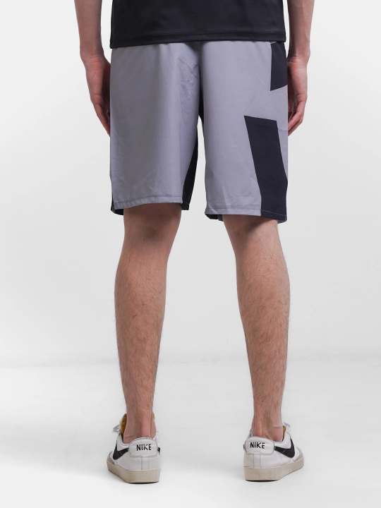 Erkaklar uchun sport shortilar, fitnes uchun