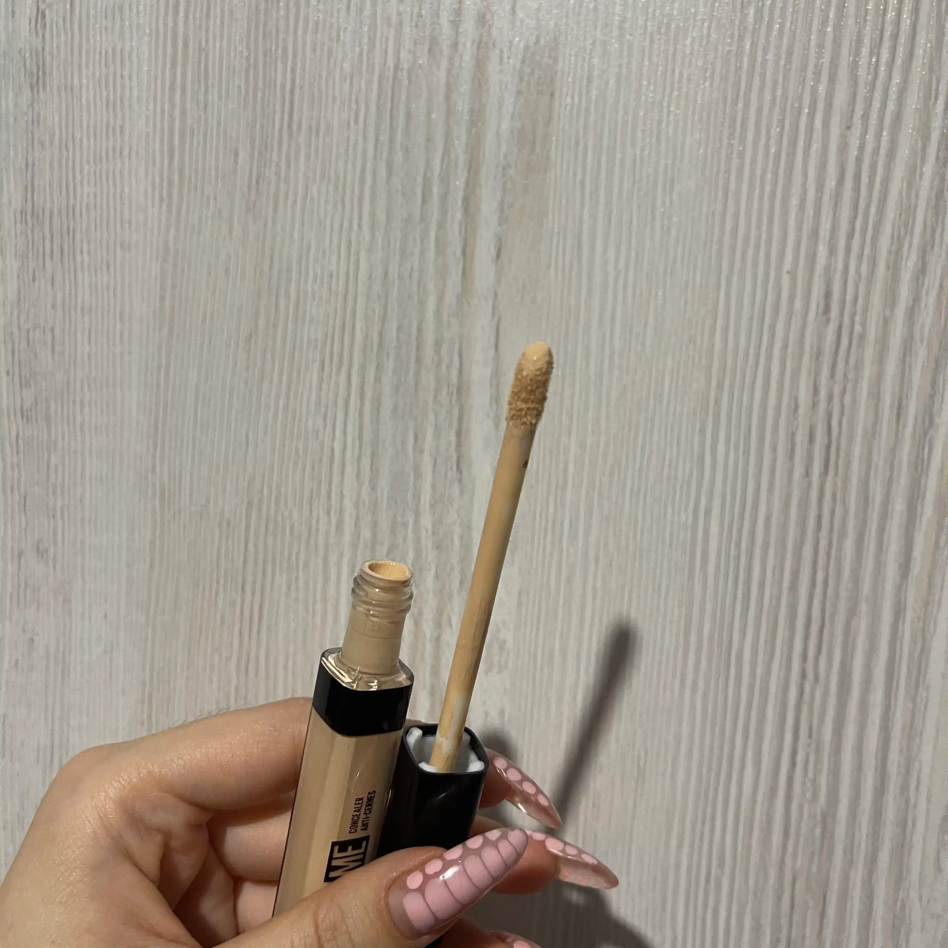 Yuz uchun konsiler Maybelline Fit Me Vanilla, soya 06, 6,8 ml