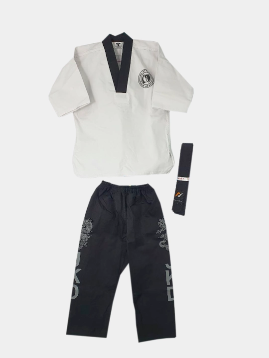 Djit kun do uchun kimono, usti oq, pasti qora