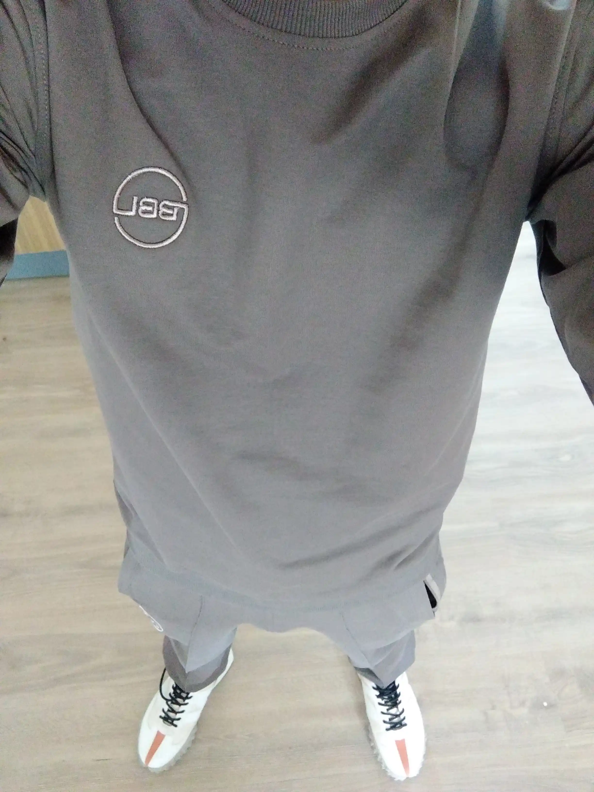 To'plam BUMBACEL erkaklar sport kostyumi, svitshot va joggerslar LEONARDO