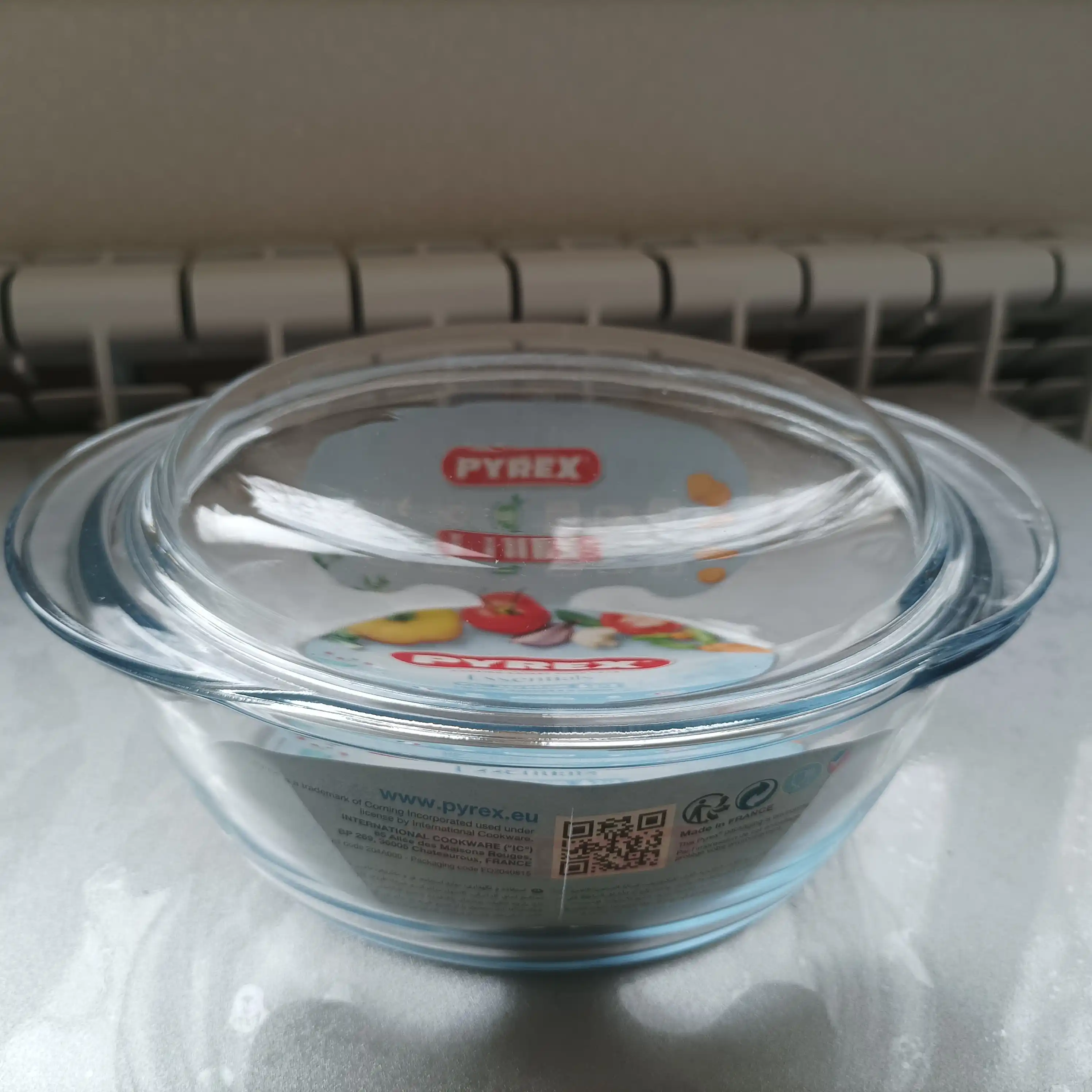 Pech va pishirish uchun, issiqqa chidamli shisha kostryulya Pyrex, 2.1 litr