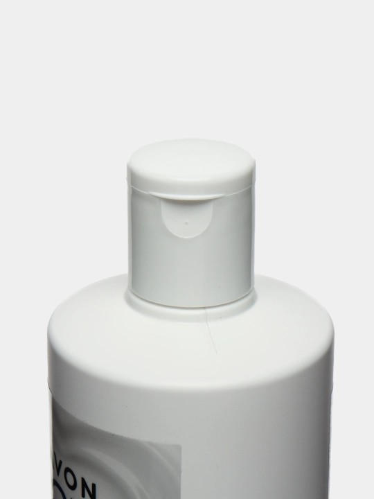 Avon Care sochlar uchun shampun-konditsioner, tengsiz hajm 2 tasi 1 da, 700 ml