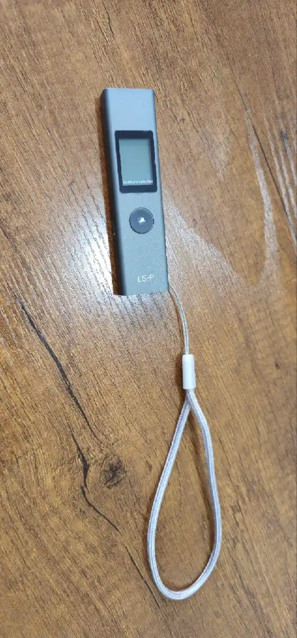 Xiaomi AtuMan Duka ta'mirlash va qurish uchun lazerli lenta o'lchovi