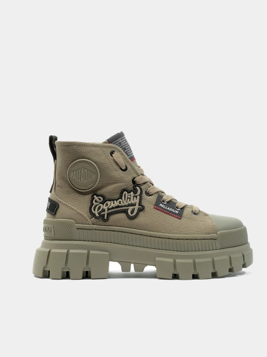 Ayollar kedalari Revolt Hi Patch