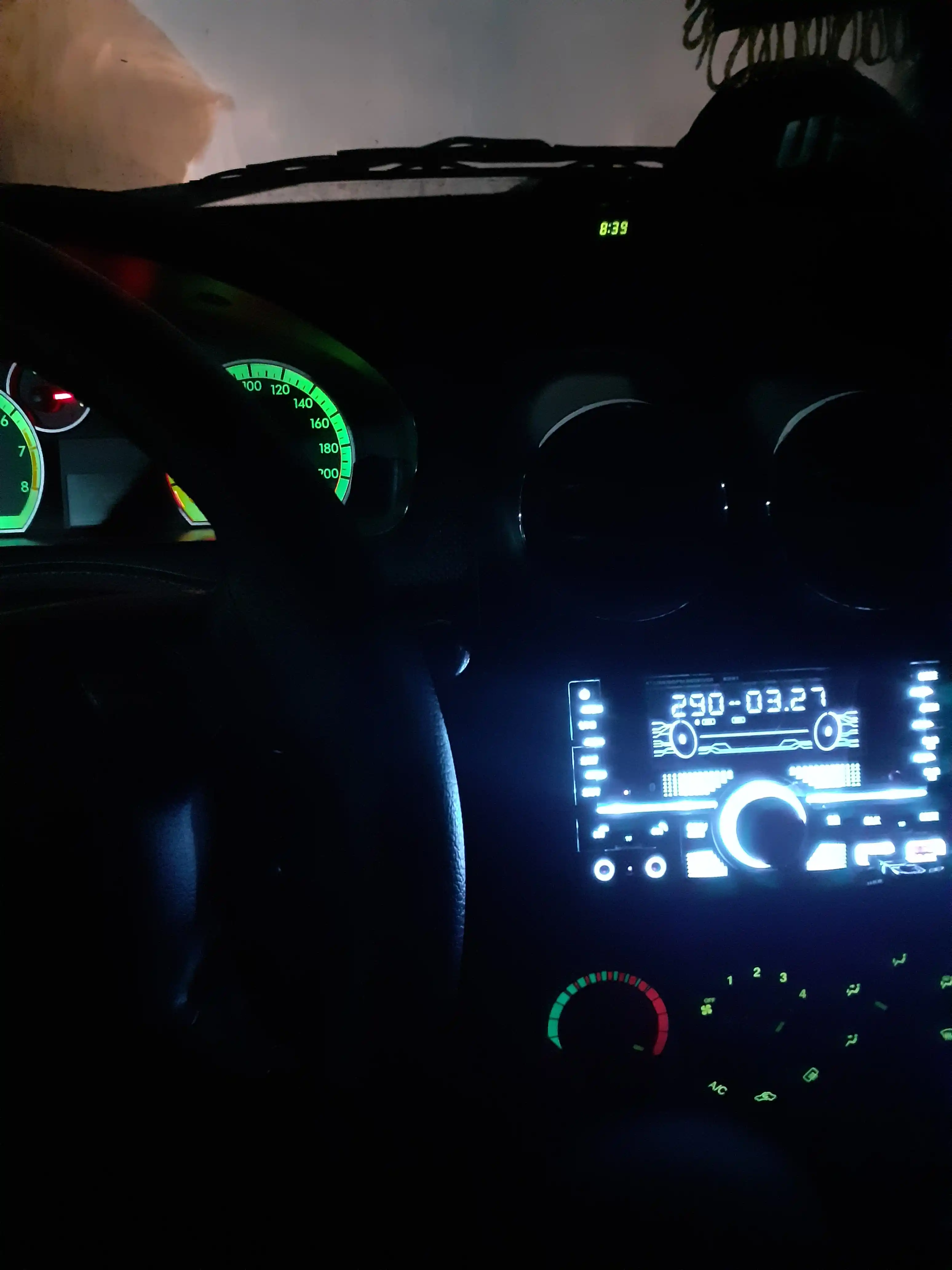 Автомобильный магнитофон Pioneer FH-S8991BT качественная магнитола с красивым дизайном