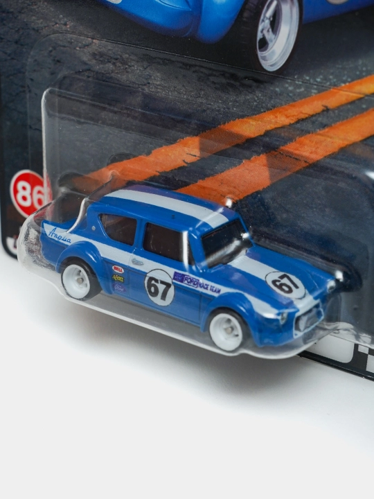 Hot Wheels Premium Bulvared 1/64 kolleksion o'yinchoq moshinasi