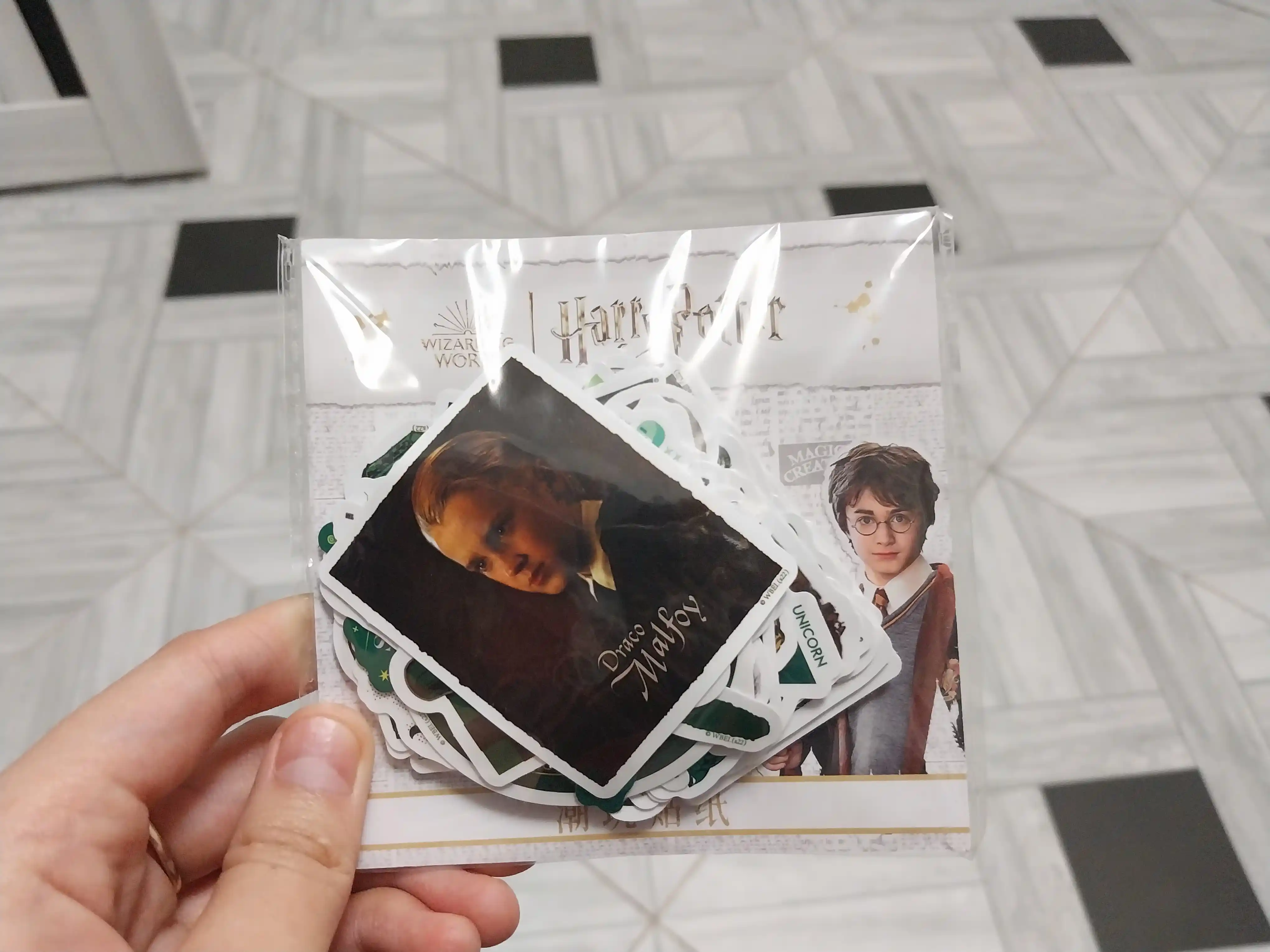 Stikerlar va tatuirovkalar Garri Potter, noutbuk uchun stikerlar, to'plamda 50 dona