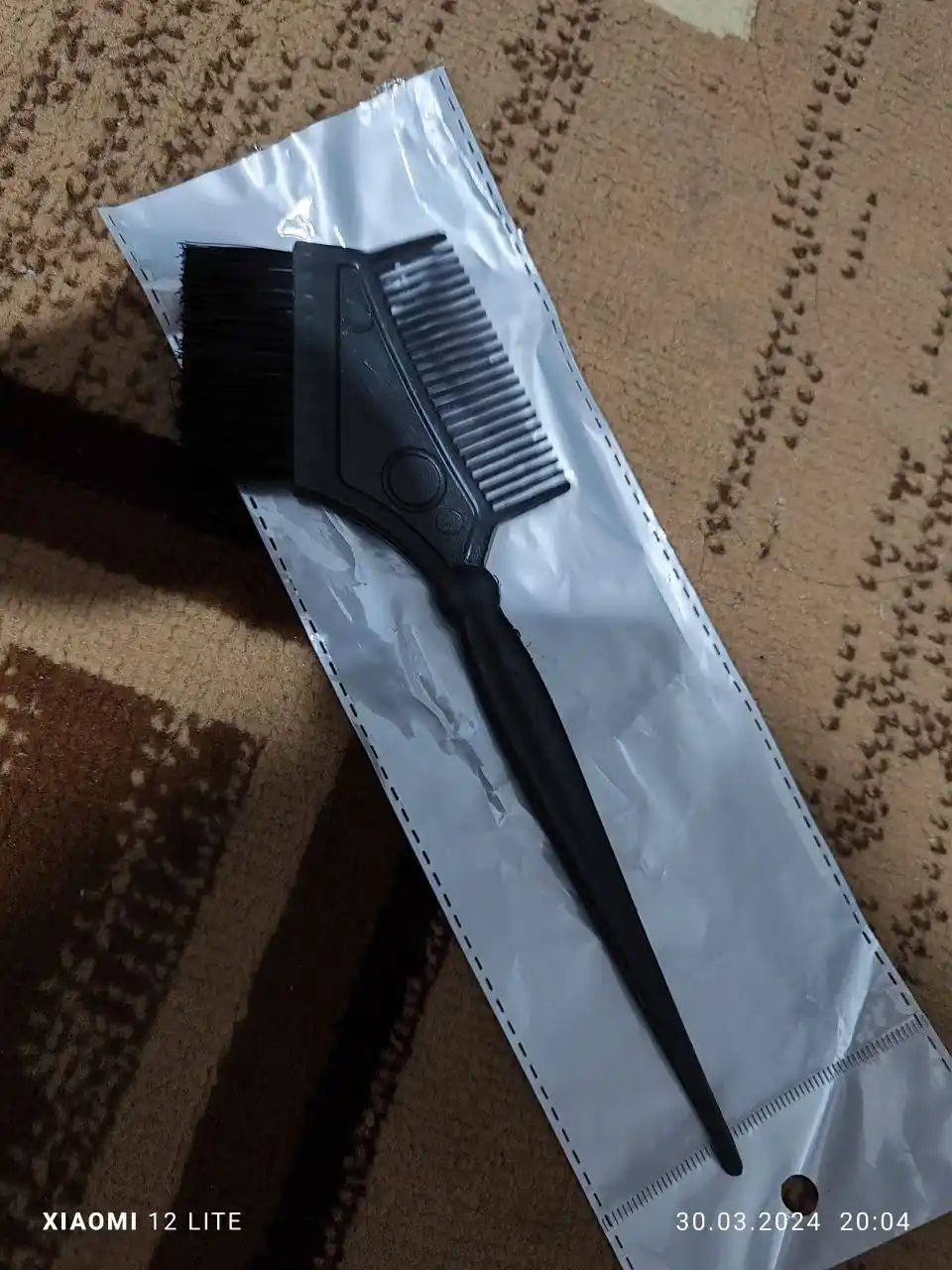 Sochni bo'yash uchun professional cho'tka