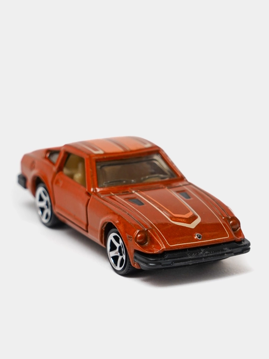 MATCHBOX 1-64 kolleksion o'yinchoq moshinasi MATTEL brendidan