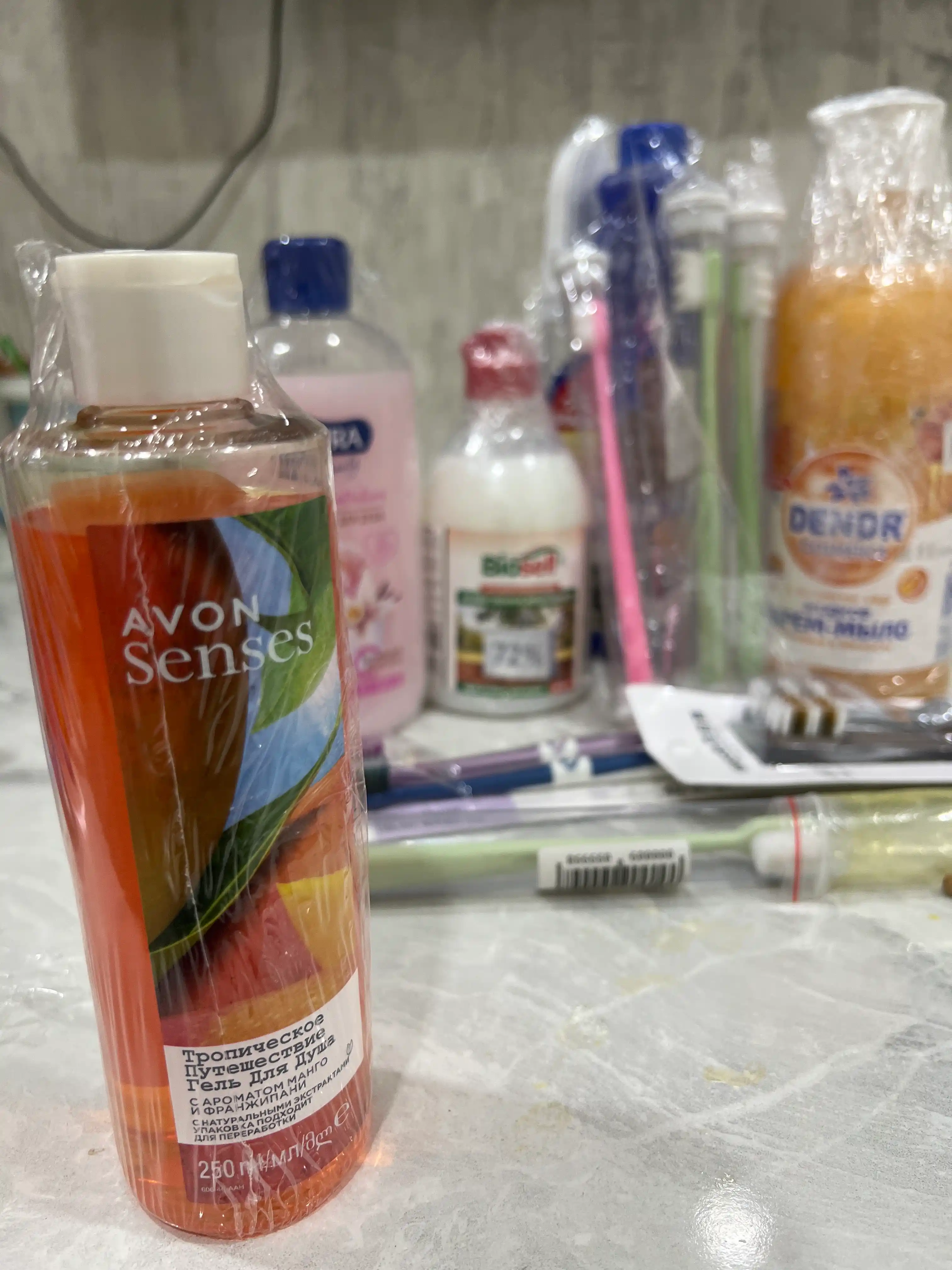 Гель для душа Avon Senses, тропическое путешествие, 250 мл