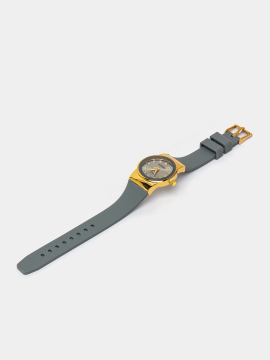 Rado ayollar uchun qo'l soati - 