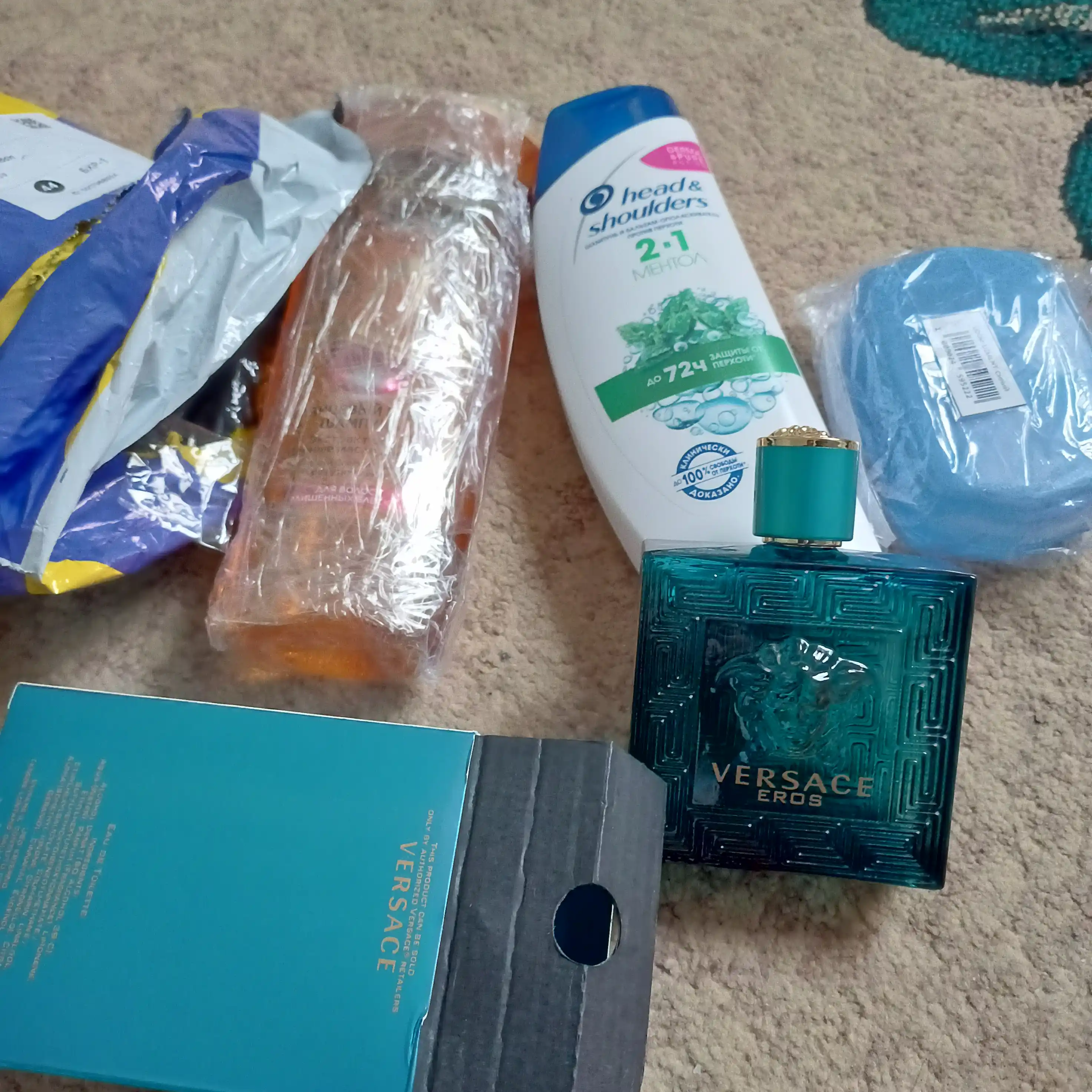 Erkaklar uchun xushbo'ylangan suv Eros, 100 мл