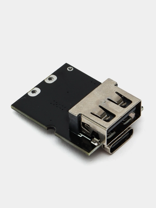 TYPE-C kirish va USB-A chiqishi 5V 2A bo'lgan PowerBANK moduli