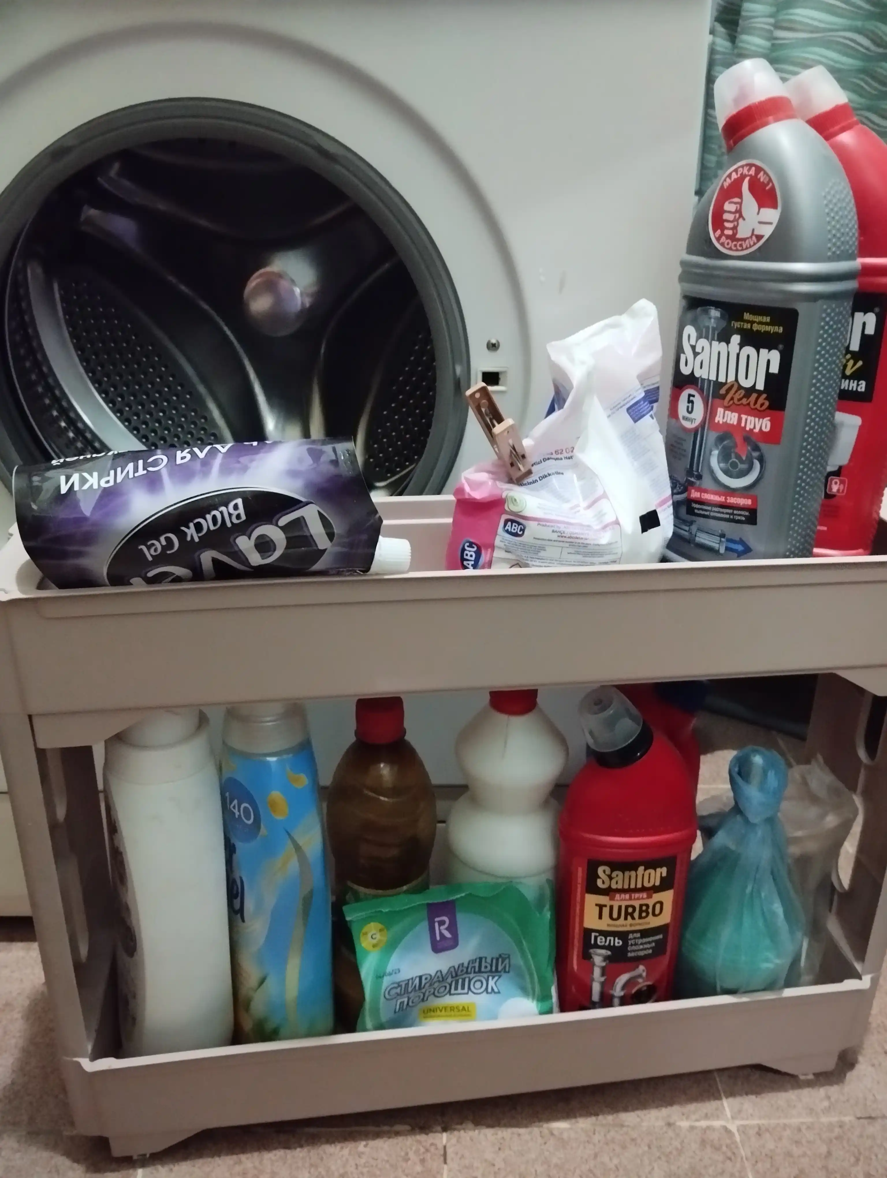 Keeplex Regula g'ildiraklaridagi oshxona va hammom uchun tor plastik polli tokcha