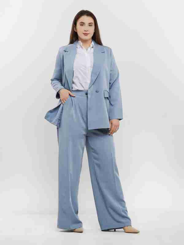 Katta olchamdagi erotik kostyum