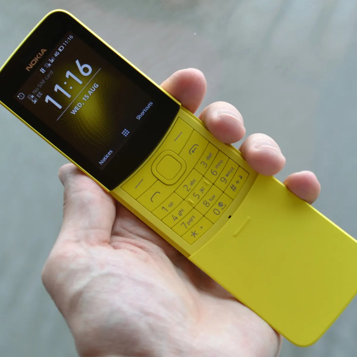 Кнопочный телефон Nokia 8110 NEW Banan Слайдер Dual-SIM GSM купить по  низким ценам в интернет-магазине Uzum (992257)