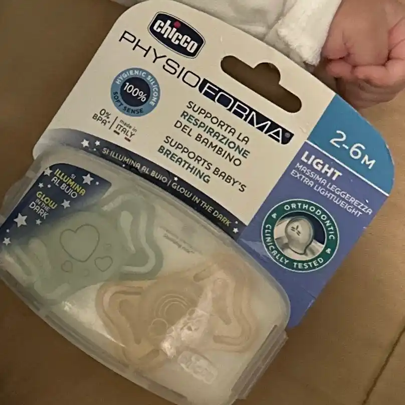 Chicco Physio forma Light silikon 2-6 m 2 dona so'rg'ich