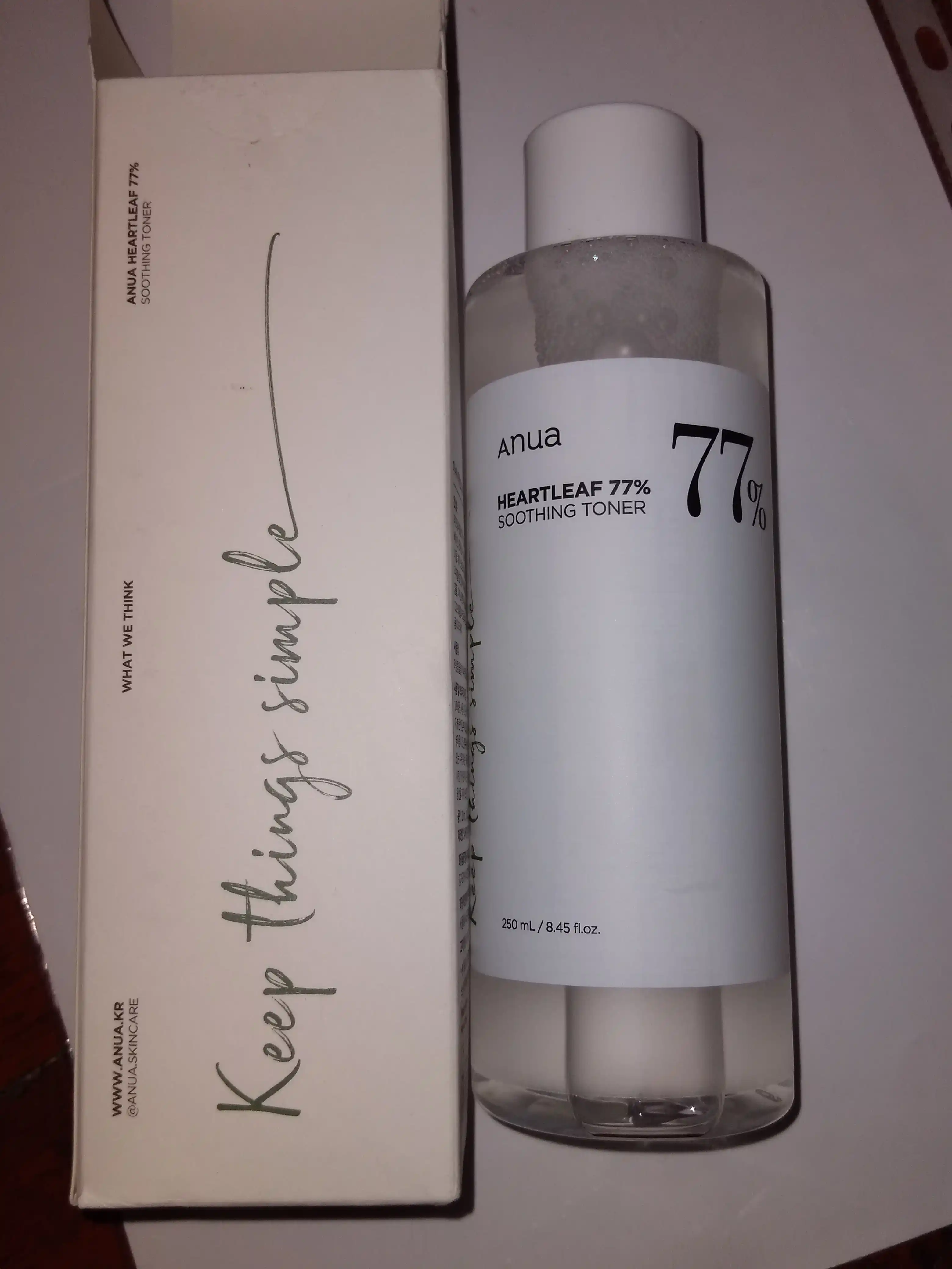 Tinchlantiruvchi harakat bilan tonik Anua Heartleaf 77% Soothing Toner, 250 ml