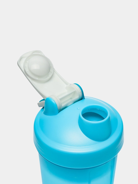 Shaker shishasi, sport, spiral bilan, protein  uchun  chashasi  bilan
