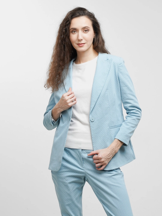 Ayollar uchun ofis kostyumlari, Turkiya