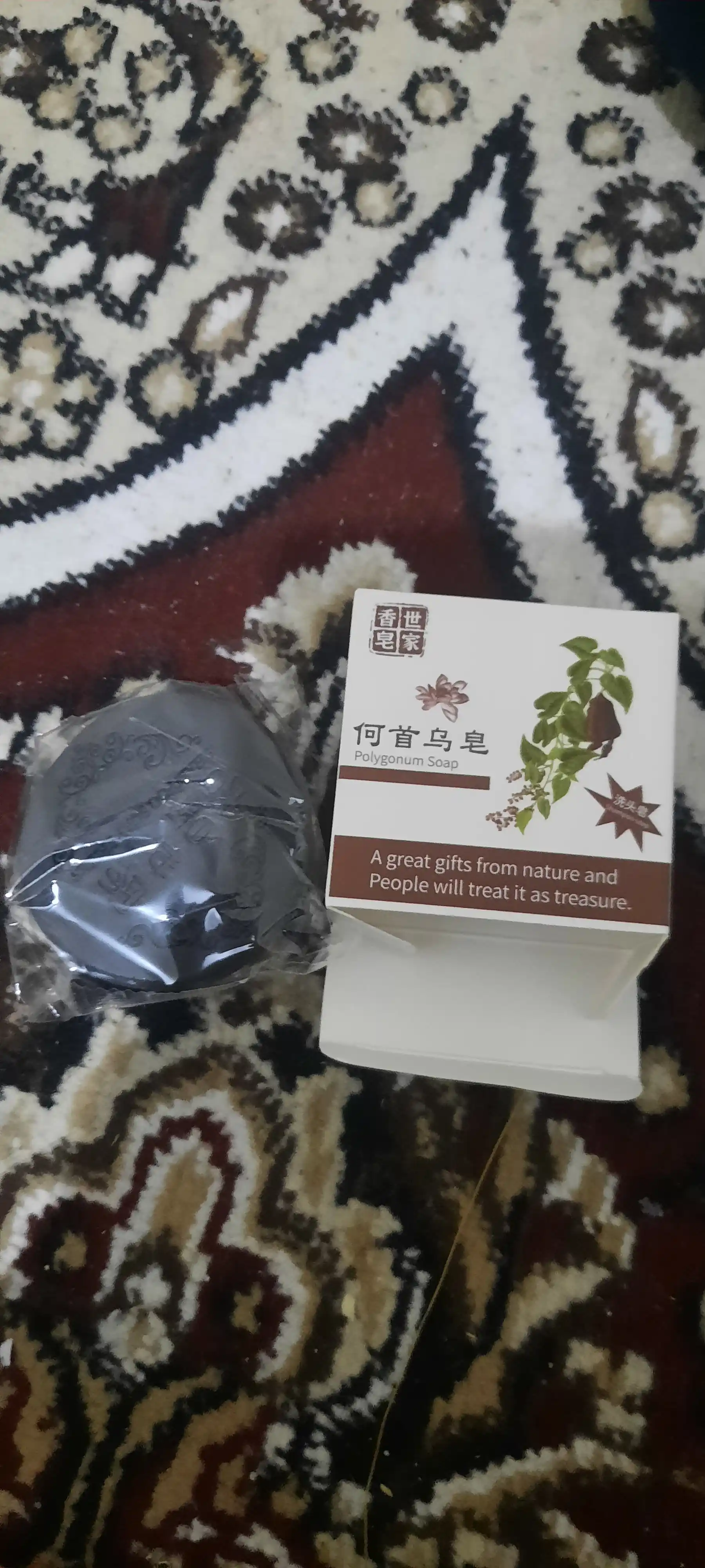 Shampun sovun to'kilishga qarshi, o'sish uchun va tokilishga qarshi Polygonum, qora sovun