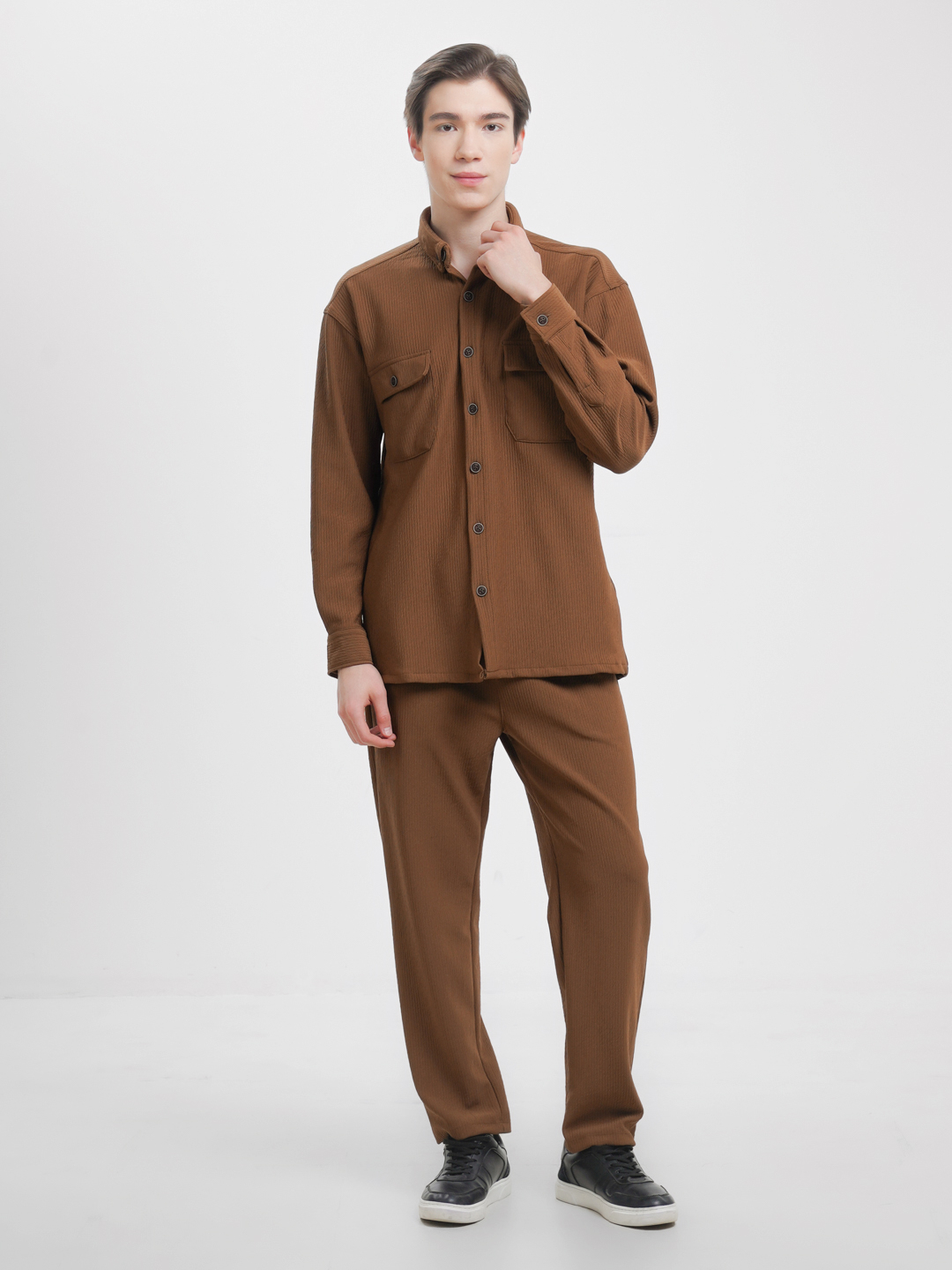 Katta eshakli ayollarning retro pornosi