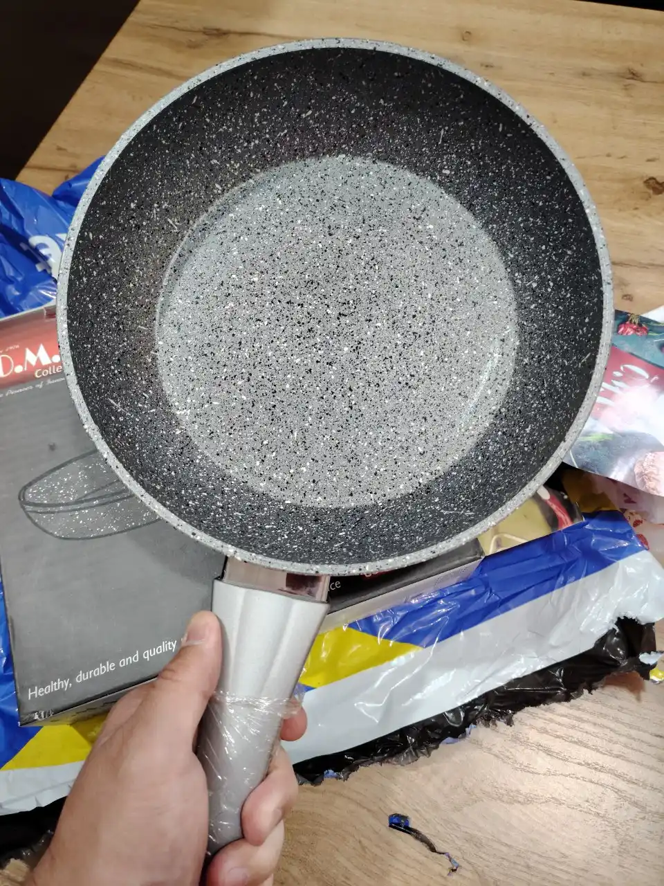Granit tova, yopishqoq emas, yopishmaydigan O.M.S.3210