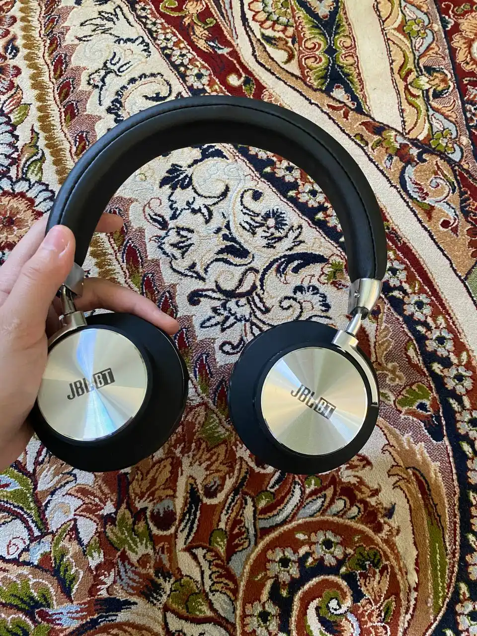 Simsiz Bluetooth quloqchinlar, xotira kartasi qo'llab quvvatlovchi