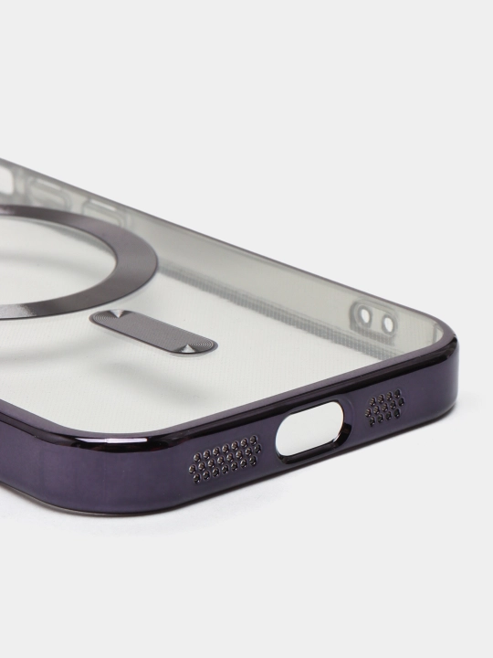 Чехол с магнитом для iPhone 15