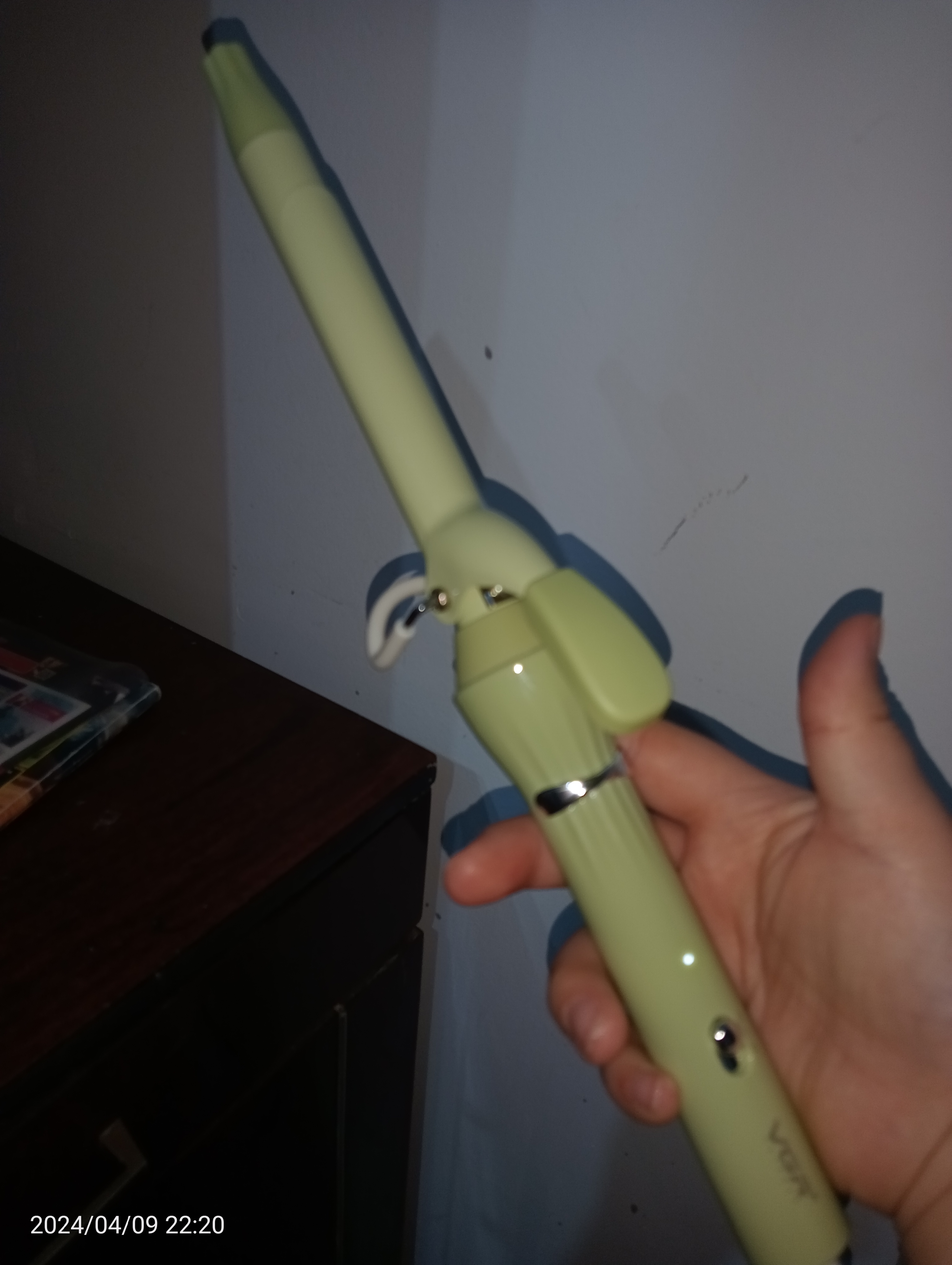 VGR V-565 jingalaklash va soch turmagi uchun playk, jingalak va jingalak sochlar uchun stayler, soch qisqichlari