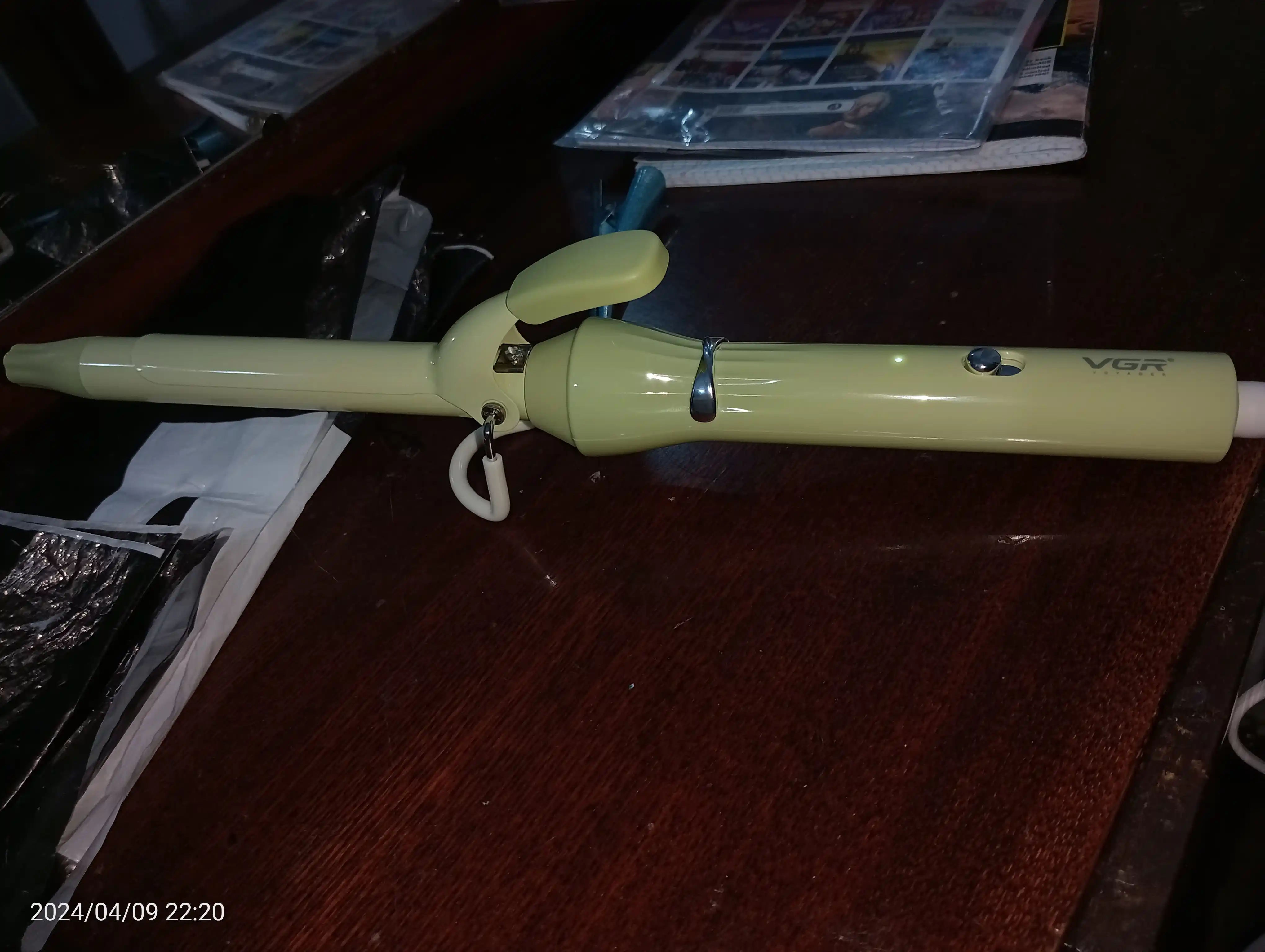 VGR V-565 jingalaklash va soch turmagi uchun playk, jingalak va jingalak sochlar uchun stayler, soch qisqichlari