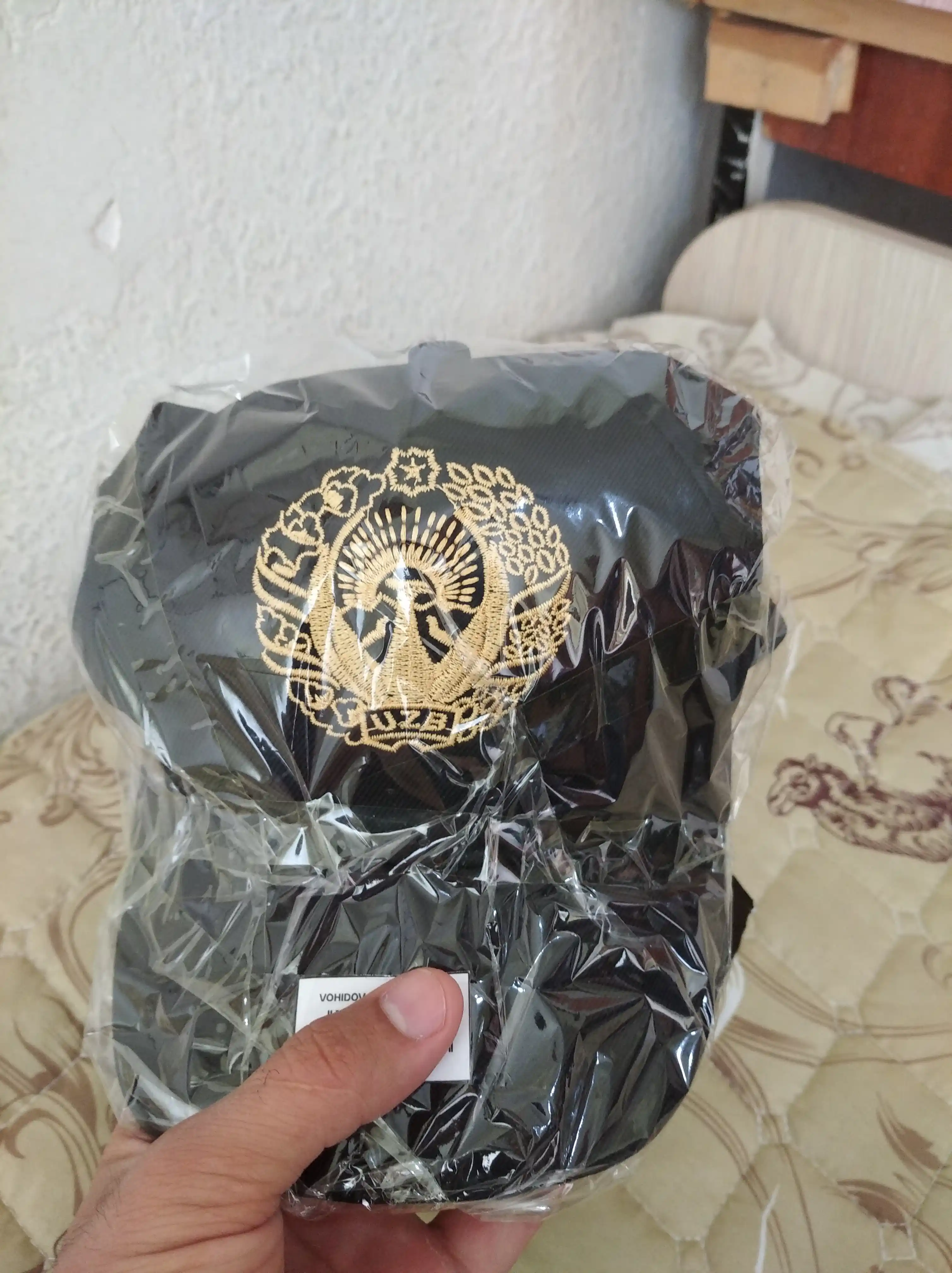 Universal kepka beysbolka