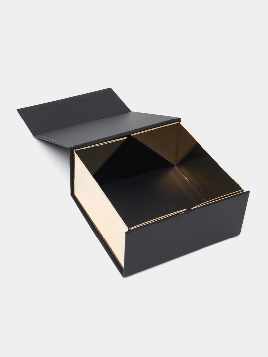 Sovg'a qutisi GIVENCHY, 16 sm x 16 sm x 7.5 sm