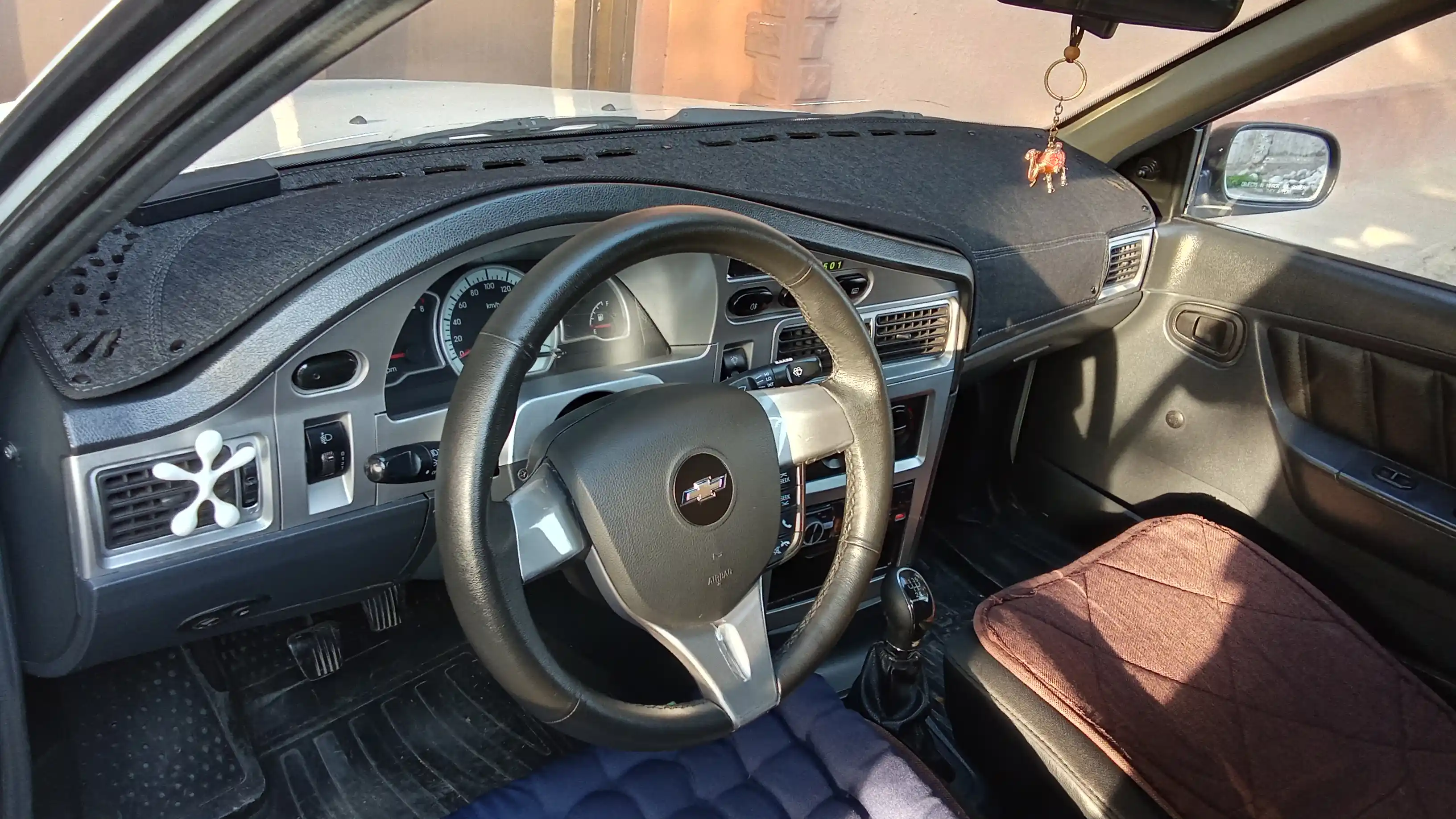 Коврик на торпеду для Cobalt, Trecker, Lasetti, Nexia 1, 2, 3, Matiz, Spark, Damas